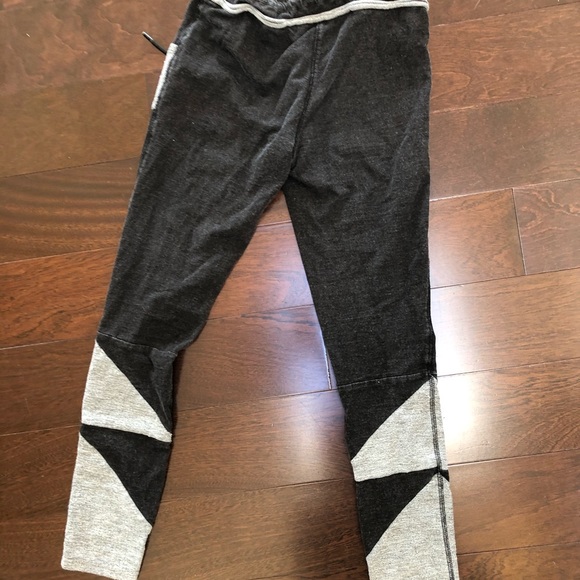 Jogging mismatched - Picture 3 of 3